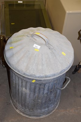 Lot 832 - A galvanise dustbin