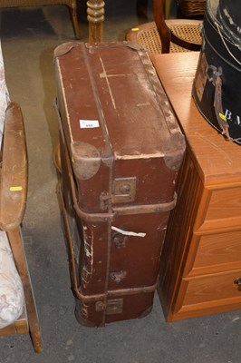 Lot 850 - Vintage suitcase
