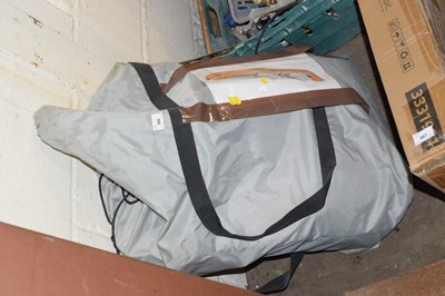 Lot 866 - An inflatable kayak