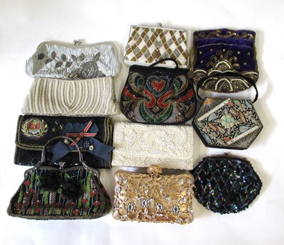 Lot 185 - Eleven vintage and modern beaded bags, (11)