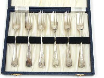 Lot 74 - A cased George V set of six silver hallmarked...
