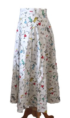 Lot 82 - A 1950's style swing skirt by Collectif, size...