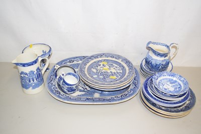 Lot 24 - Mixed Lot: Willow pattern meat plate, various...