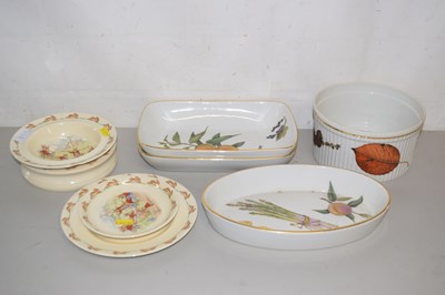 Lot 197A - Mixed Lot: Royal Doulton Bunnikins table wares...