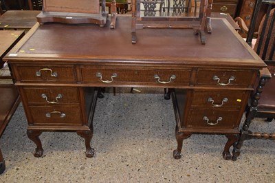 Lot 278 - An early 20th Century oak twin pedestal office...