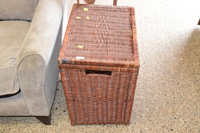 Lot 286 - Wicker laundry basket