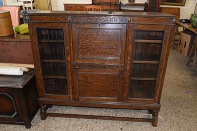 Lot 300 - An early 20th Century oak Jacobean Revival...