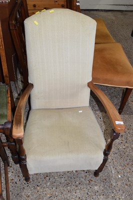Lot 338 - Early 20th Century open armchair