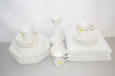 Lot 565 - A quantity of Johnson Bros ironstone table wares