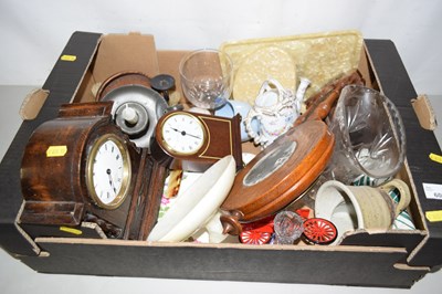 Lot 609 - Box of various mixed items to include mantel...