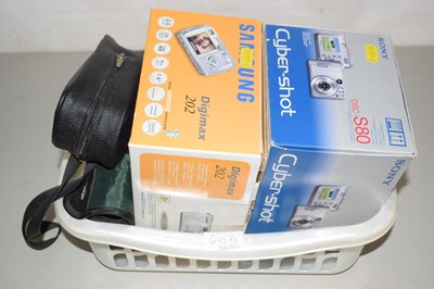 Lot 645A - Mixed Lot: Sony digital camera and various others