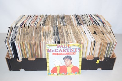 Lot 653 - Box of various singles