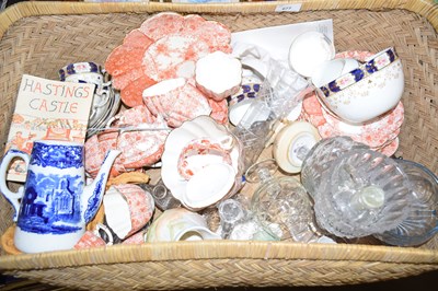 Lot 677 - Basket of various assorted tea wares, glass...