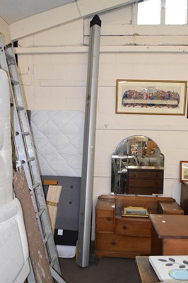 Lot 761 - An aluminium pipe carrying case
