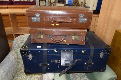 Lot 833 - A group of three vintage cases