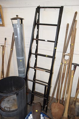Lot 919 - A folding ladder