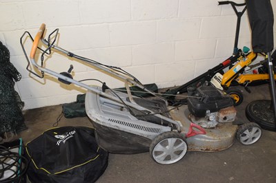 Lot 940 - A Honda lawnmower