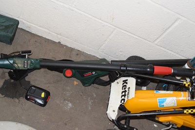 Lot 943 - A Bosch cordless hedge trimmer