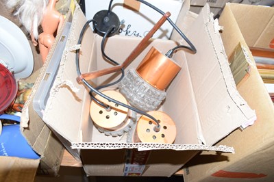 Lot 789 - A retro ceiling light fitting