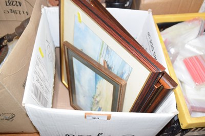 Lot 800 - Box of assorted pictures