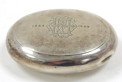 Lot 44 - An Edwardian silver "Squeeze" tobacco pebble...