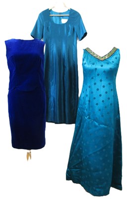 Lot 32 - A Royal blue velvet skirt and matching...