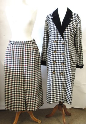 Lot 50 - A 1980's dog tooth check and velvet collar...