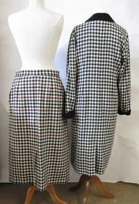 Lot 50 - A 1980's dog tooth check and velvet collar...