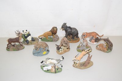 Lot 139 - A collection of Franklin Mint resin model animals