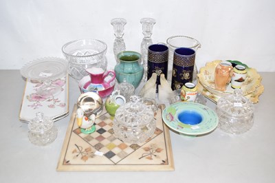 Lot 178 - Mixed Lot: Various assorted vases, glass...