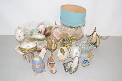 Lot 181 - Group of various model shoes, modern novelty...