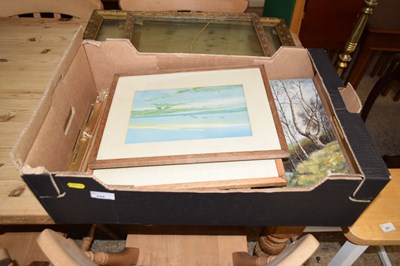 Lot 298 - A box of various mixed pictures to include oil...
