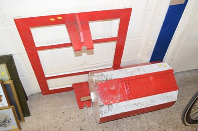 Lot 329 - A red and white painted tombola