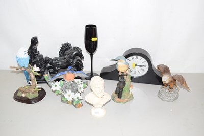Lot 508 - Mixed Lot: Various assorted bird ornaments,...
