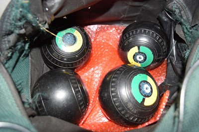 Lot 511 - A case of lawn bowls