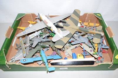 Lot 627 - Box of mainly plastic model aircraft