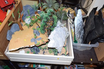 Lot 635 - A quantity of various moulded landscapes