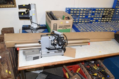 Lot 685 - A vintage projector and two screens