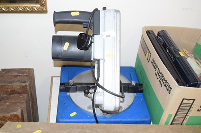 Lot 686 - An electric mitre saw