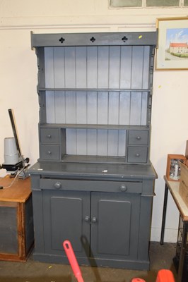 Lot 696 - A painted pine dresser