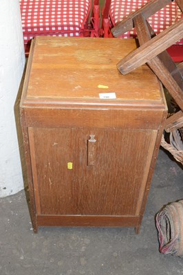 Lot 790 - An oak coal bunker