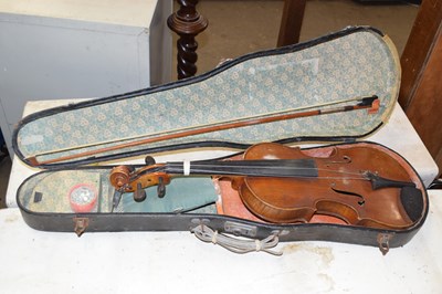 Lot 829 - A students vintage violin