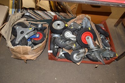 Lot 739 - Large mixed lot, various jockey wheels and others