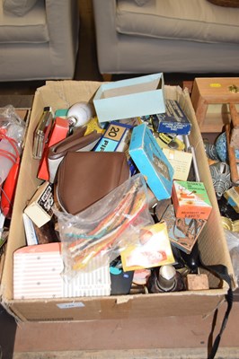 Lot 745 - One box of various house clearance sundries