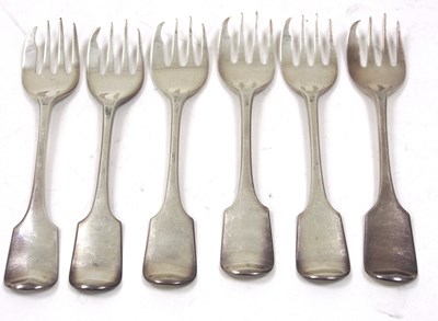 Lot 169 - A ser of six Georgian silver oyster forks,...