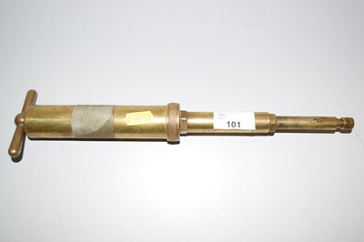 Lot 101 - A vintage brass grease gun