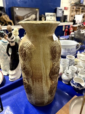 Lot 164 - A large earthen ware Studio Pottery vase