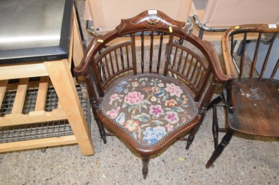Lot 285 - An Edwardian bow back chair