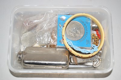 Lot 110 - Mixed Lot: Various coinage, costume jewellery etc