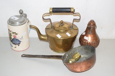 Lot 190 - Mixed Lot: Small copper pan, brass kettle,...